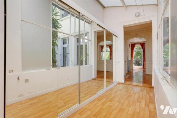 Notaire - Duplex - Cité des Fleurs PARIS XVIIème - Exclusivité