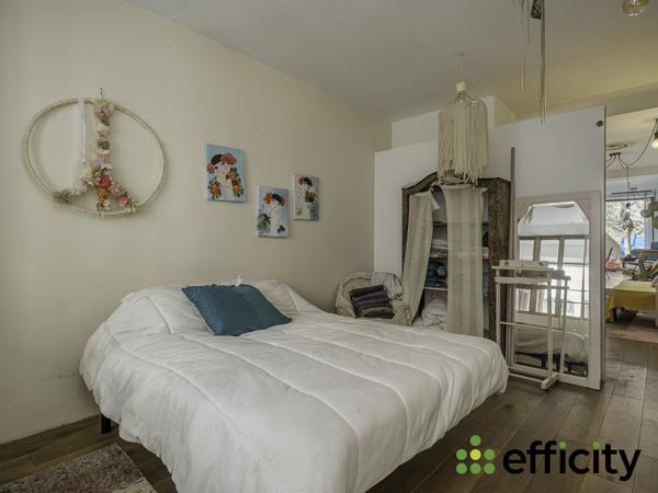 Local Commercial 5 pièces - 139 m²