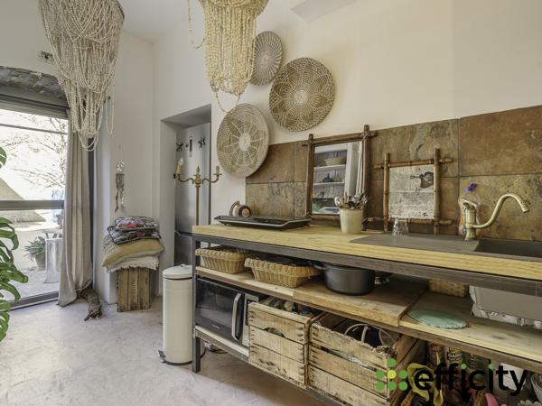 Local Commercial 5 pièces - 139 m²