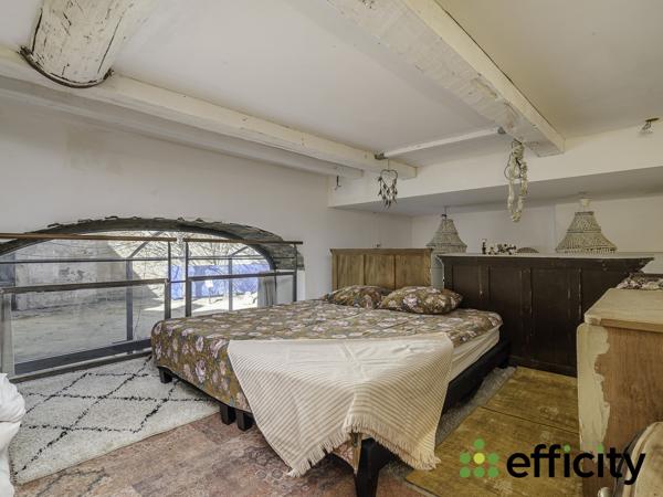 Local Commercial 5 pièces - 139 m²