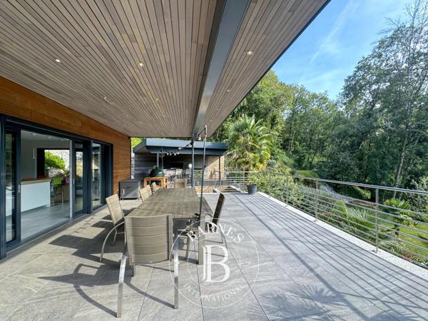 Aix-les-Bains, Maison 5 Chambres -  400 m² à vendre