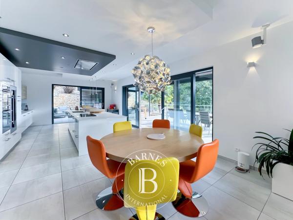 Aix-les-Bains, Maison 5 Chambres -  400 m² à vendre