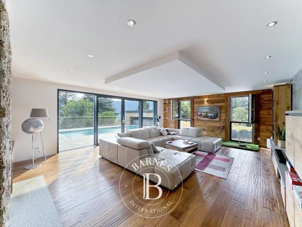 Aix-les-Bains, Maison 5 Chambres -  400 m² à vendre