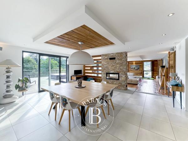 Aix-les-Bains, Maison 5 Chambres -  400 m² à vendre
