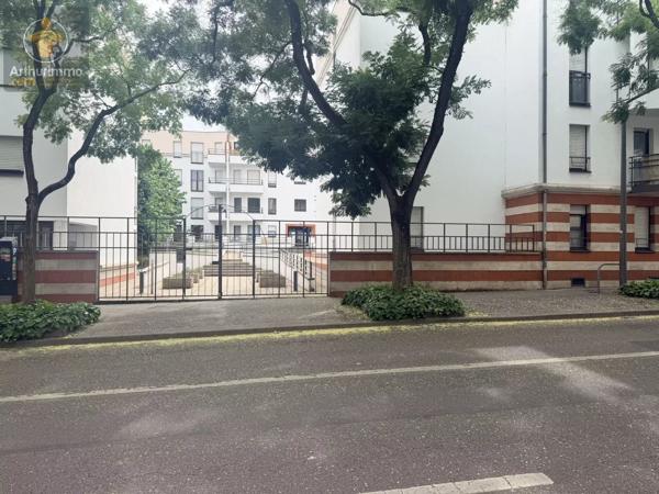 Vente                                                      Appartement
                        
                     2 pièces                      47 m2                     à Nancy