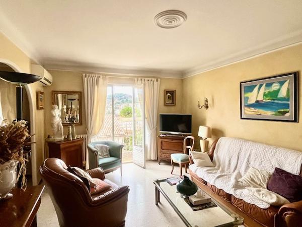 Apt (84400) Provence - APT au calme Maison d'environ 104m² sur terrain de 277m², proche commodités et sur les hauteurs d'A