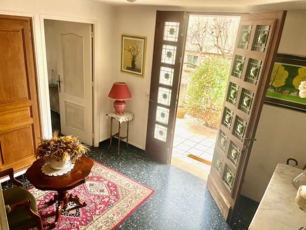 Apt (84400) Provence - APT au calme Maison d'environ 104m² sur terrain de 277m², proche commodités et sur les hauteurs d'A