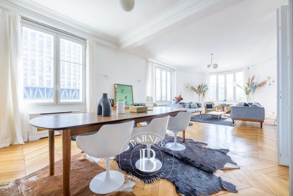 Paris 17ème, Appartement 6 Chambres -  241 m² à vendre
