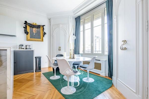 Paris 17ème, Appartement 6 Chambres -  241 m² à vendre