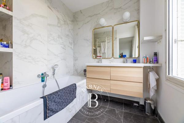 Paris 17ème, Appartement 6 Chambres -  241 m² à vendre