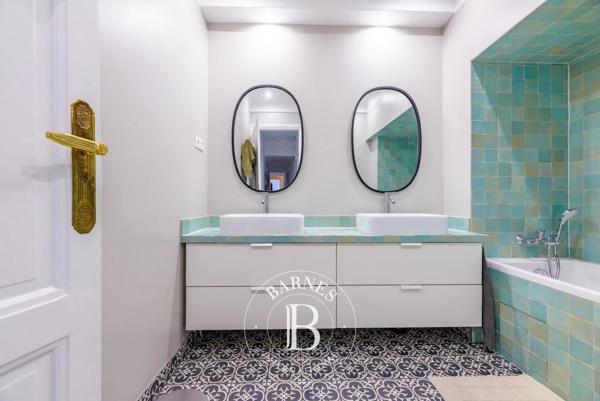 Paris 17ème, Appartement 6 Chambres -  241 m² à vendre