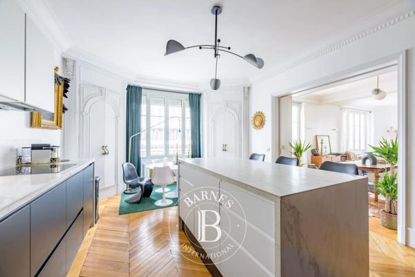 Paris 17ème, Appartement 6 Chambres -  241 m² à vendre