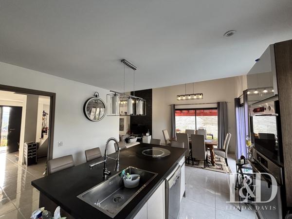 Maison familiale avec piscine