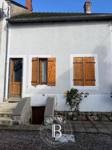 Luzy, Local et fonds de commerce  244 m² à vendre