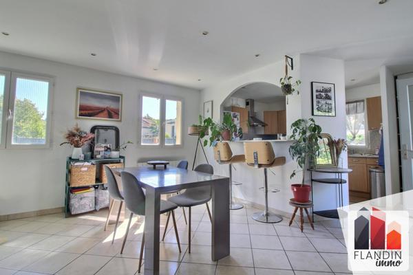 Maison individuelle 4 pièces – 3 chambres, jardin et terrasse