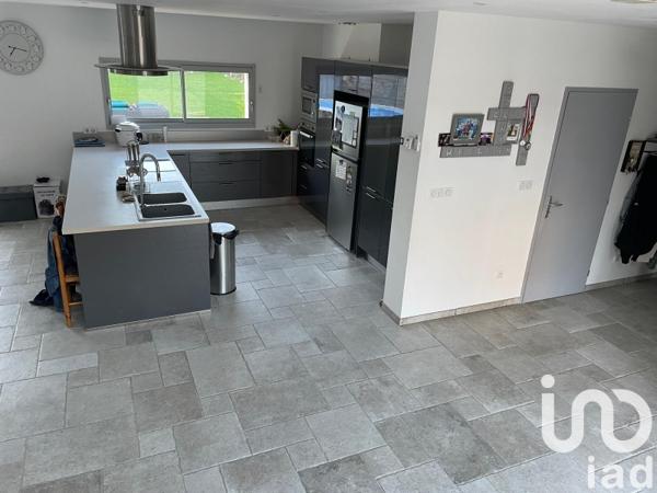 Maison à vendre 5 pièces 191 m² Montholon