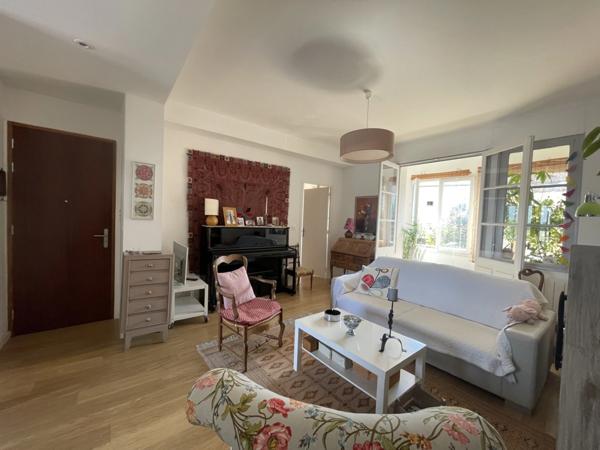 ARLES à vendre : appartement traversant T3 avec une belle vue sur le Rhône