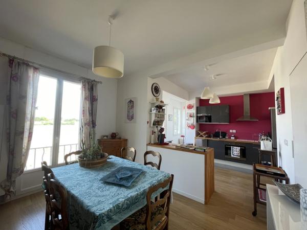 ARLES à vendre : appartement traversant T3 avec une belle vue sur le Rhône