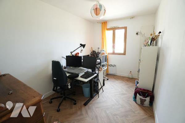 Maison 5 chambres avec terrasse, jardin et garage