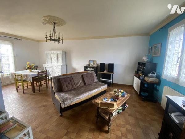 A VENDRE - MAISON D'HABITATION - ERNEE 