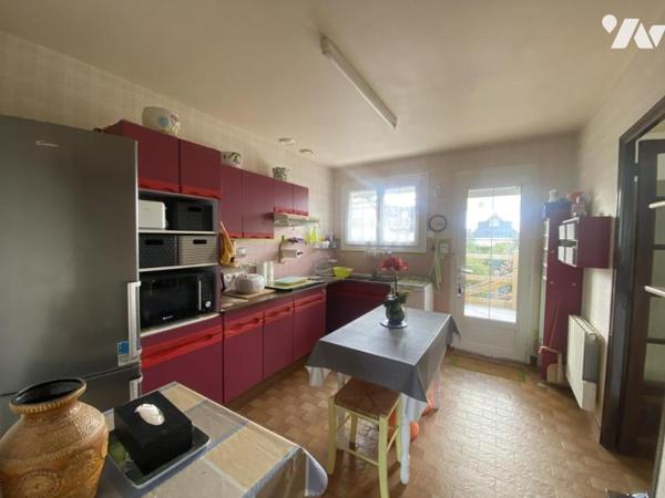A VENDRE - MAISON D'HABITATION - ERNEE 