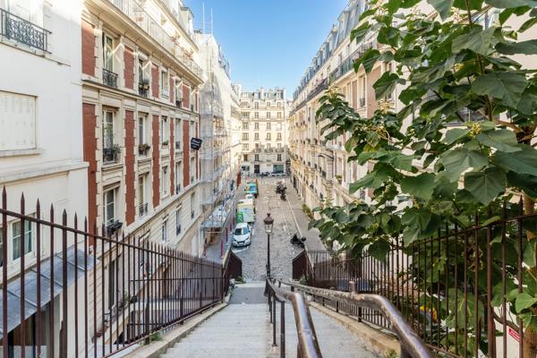 Appartement Paris 18 e - CAULAINCOURT / FRANCŒUR