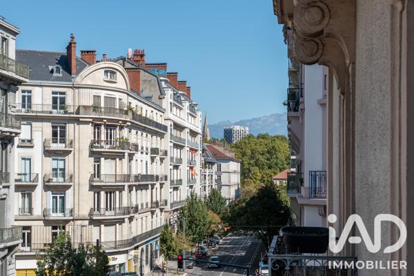Appartement à vendre 4 pièces 106,78 m² Grenoble