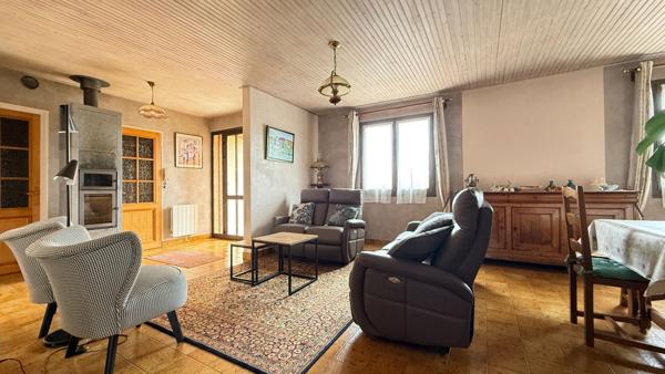LA CHAIZE LE VICOMTE MAISON A VENDRE 6 pièces 128m²