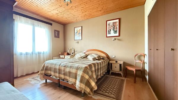 LA CHAIZE LE VICOMTE MAISON A VENDRE 6 pièces 128m²