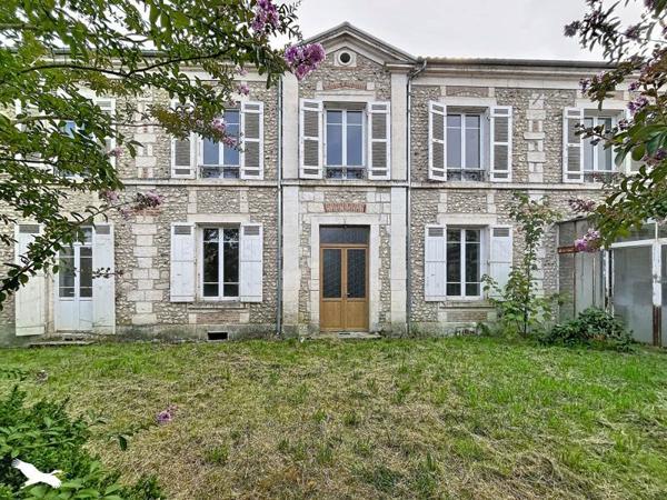 Maison 212 500 € Razac-sur-l'Isle 10 p 230 m² DPE C