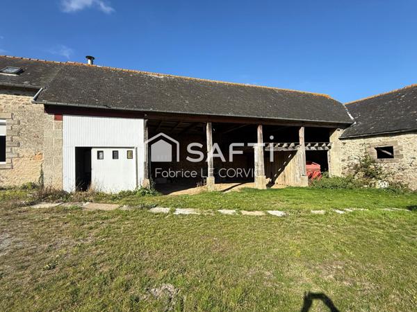 ENSEMBLE IMMOBILIER EN CAMPAGNE DE NOYAL PONTIVY A RENOVER