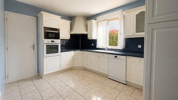 Maison Le Coudray Montceaux 5 pièce(s) 105 m2