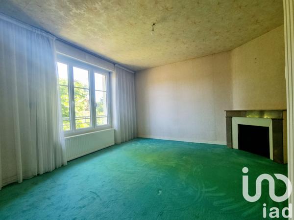 House for sale 10 rooms 226 m² Saint-Julien-l'Ars