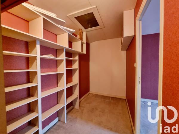 House for sale 10 rooms 226 m² Saint-Julien-l'Ars