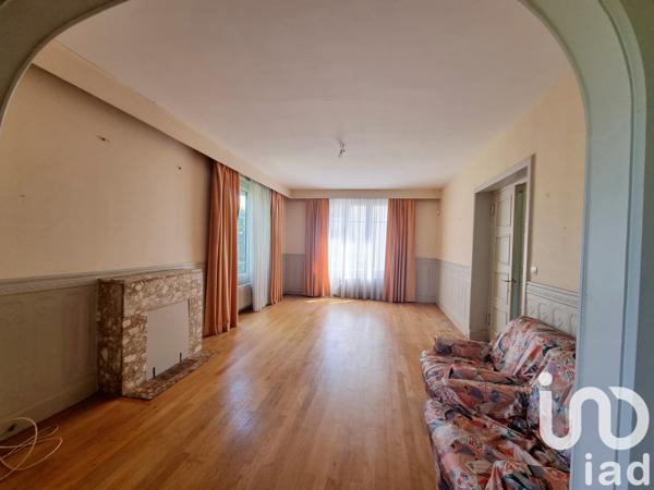 House for sale 10 rooms 226 m² Saint-Julien-l'Ars