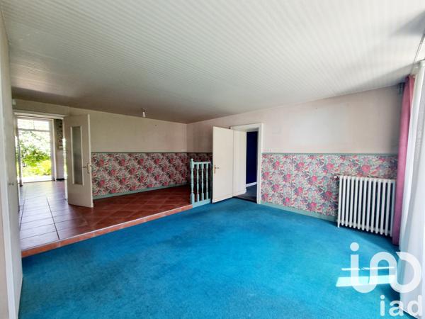 House for sale 10 rooms 226 m² Saint-Julien-l'Ars