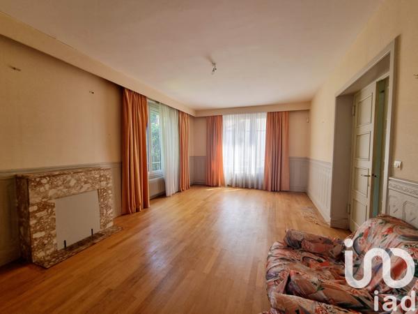 House for sale 10 rooms 226 m² Saint-Julien-l'Ars