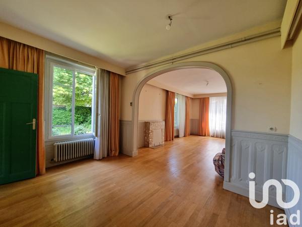 House for sale 10 rooms 226 m² Saint-Julien-l'Ars