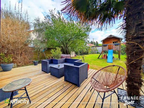 Maison
         5 pièces
        - 123 m² Exclusivité 479 000 € *