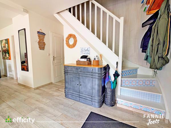Maison
         5 pièces
        - 123 m² Exclusivité 479 000 € *