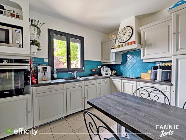 Maison
         5 pièces
        - 123 m² Exclusivité 479 000 € *