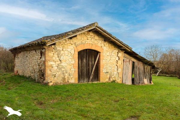 Maison à vendre |  L'Isle-Jourdain |  6 pièces | 160 m²