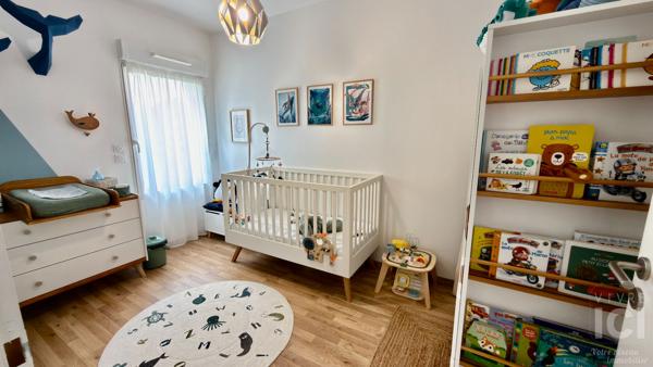 FAIRE OFFRE ! Appartement Rez de chaussée - 3 pièces - Bourg de Carquefou - 94m²