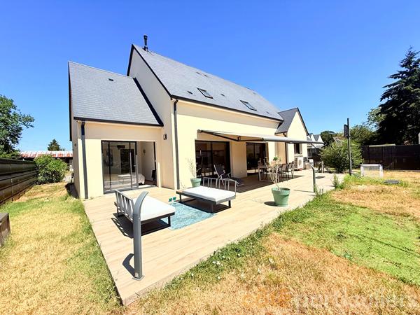 Vente
                Appartement45,62 m² - 2 Pièces -
                    TOURS (37000)