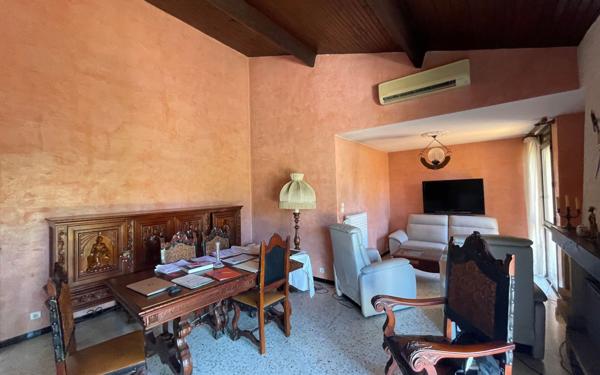 Maison à vendre    4 pièces •  Caissargues