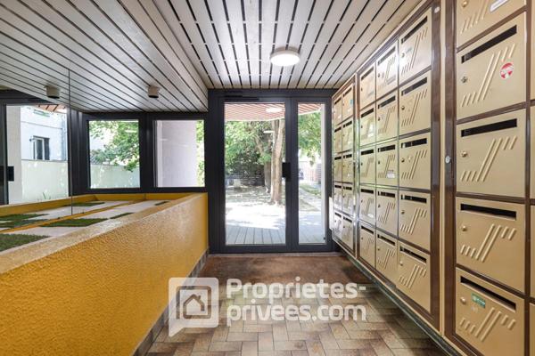 Nanterre  -  Appartement  3 pièces 64 m2 avec terrasse de 30 m², cave et une place parking