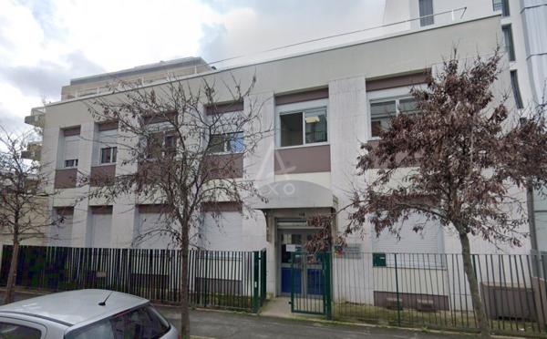 Immeuble indépendant de bureaux à vendre  Les Lilas 93260