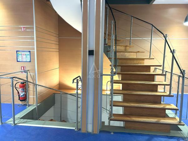 Immeuble indépendant de bureaux à vendre  Les Lilas 93260