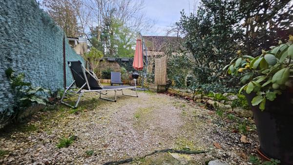 Au centre de Pesmes - Maison au pied des commerces