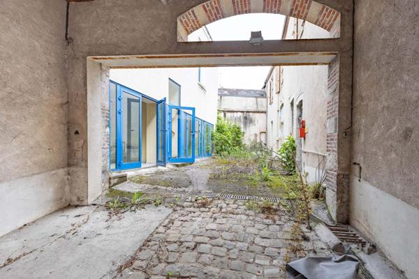 Immeuble Vierzon 20 pièces 288 m2
